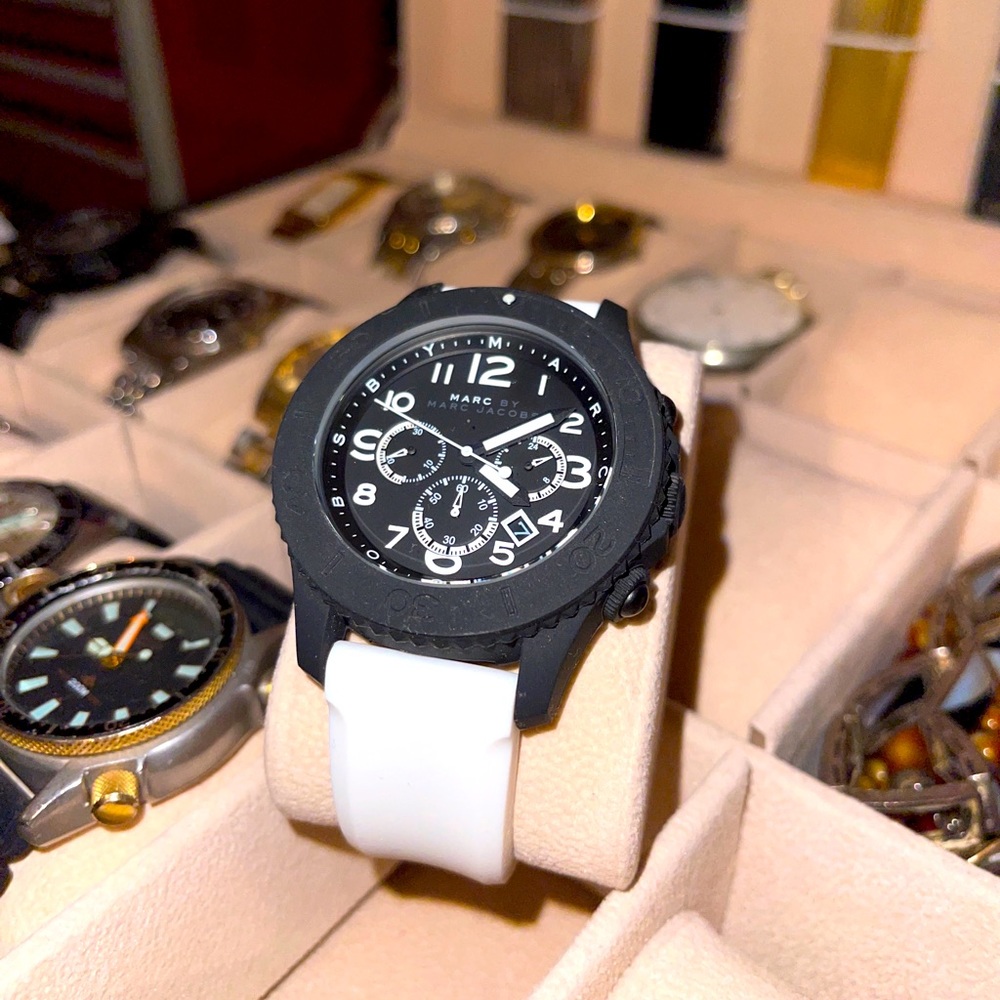 Marc Jacobs Chronograph MBM5525 MSRP $250